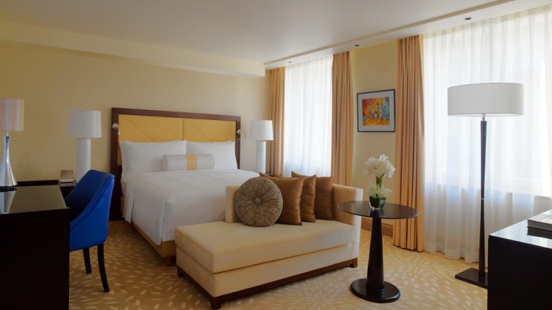 Room facilities: Private bathroom, Heating, Cable Channels, Bath or Shower, Carpeted, Interconnected room(s) available, Flat-screen TV, Soundproofing