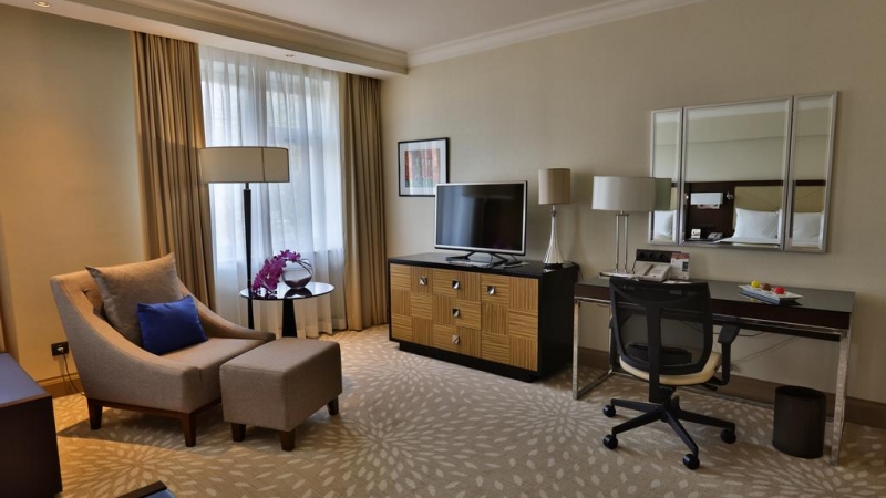 Room facilities: Private bathroom, Heating, Cable Channels, Bath or Shower, Carpeted, Interconnected room(s) available, Flat-screen TV, Soundproofing